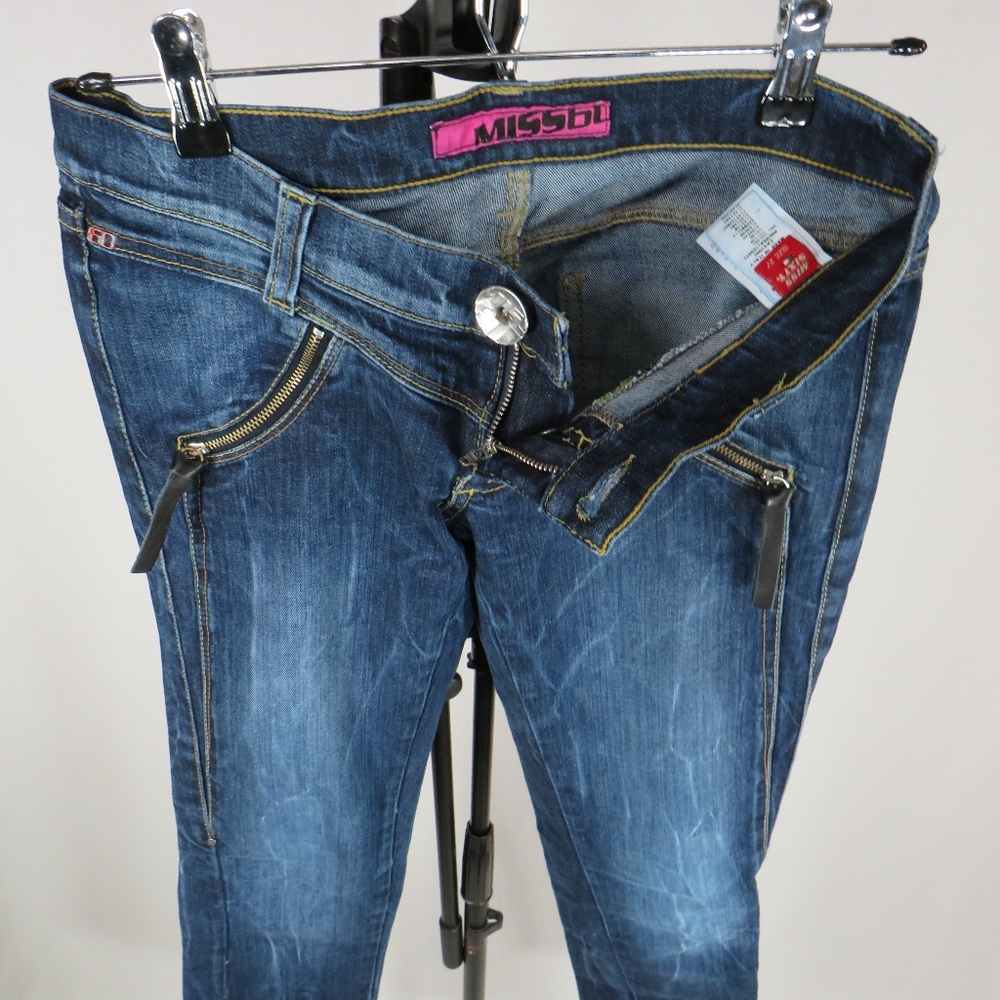 Miss Sixty Low-rise Jeans - Picture 3 of 9